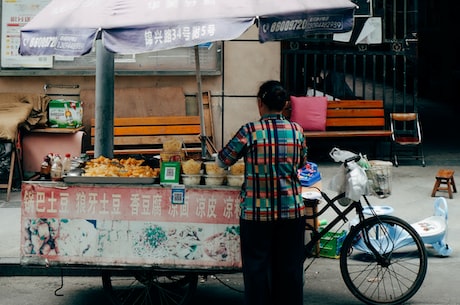 广东服装网 广东时装周发展成为了中国时尚产业一年两度举足轻重的行业盛事